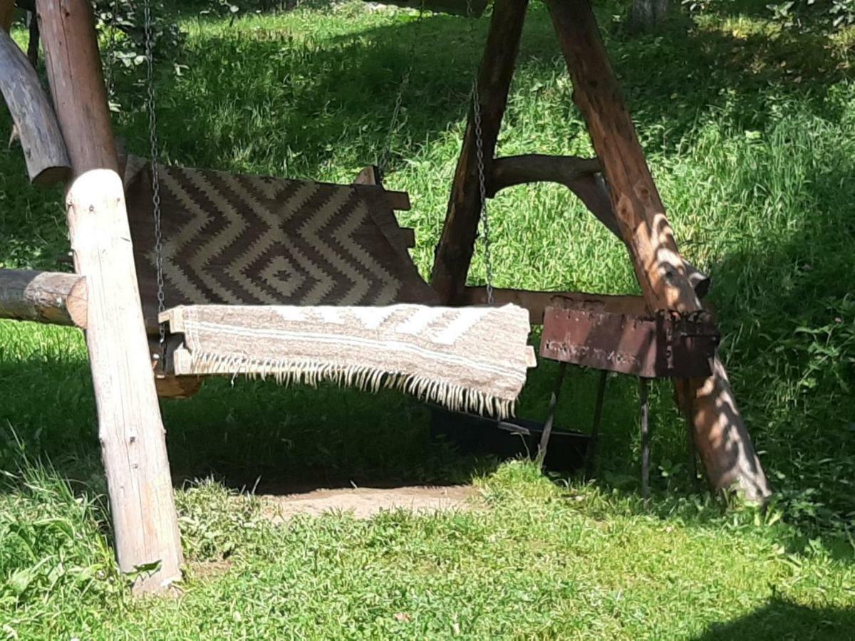 Котедж "Барвінок" Verkhovyna Bagian luar foto